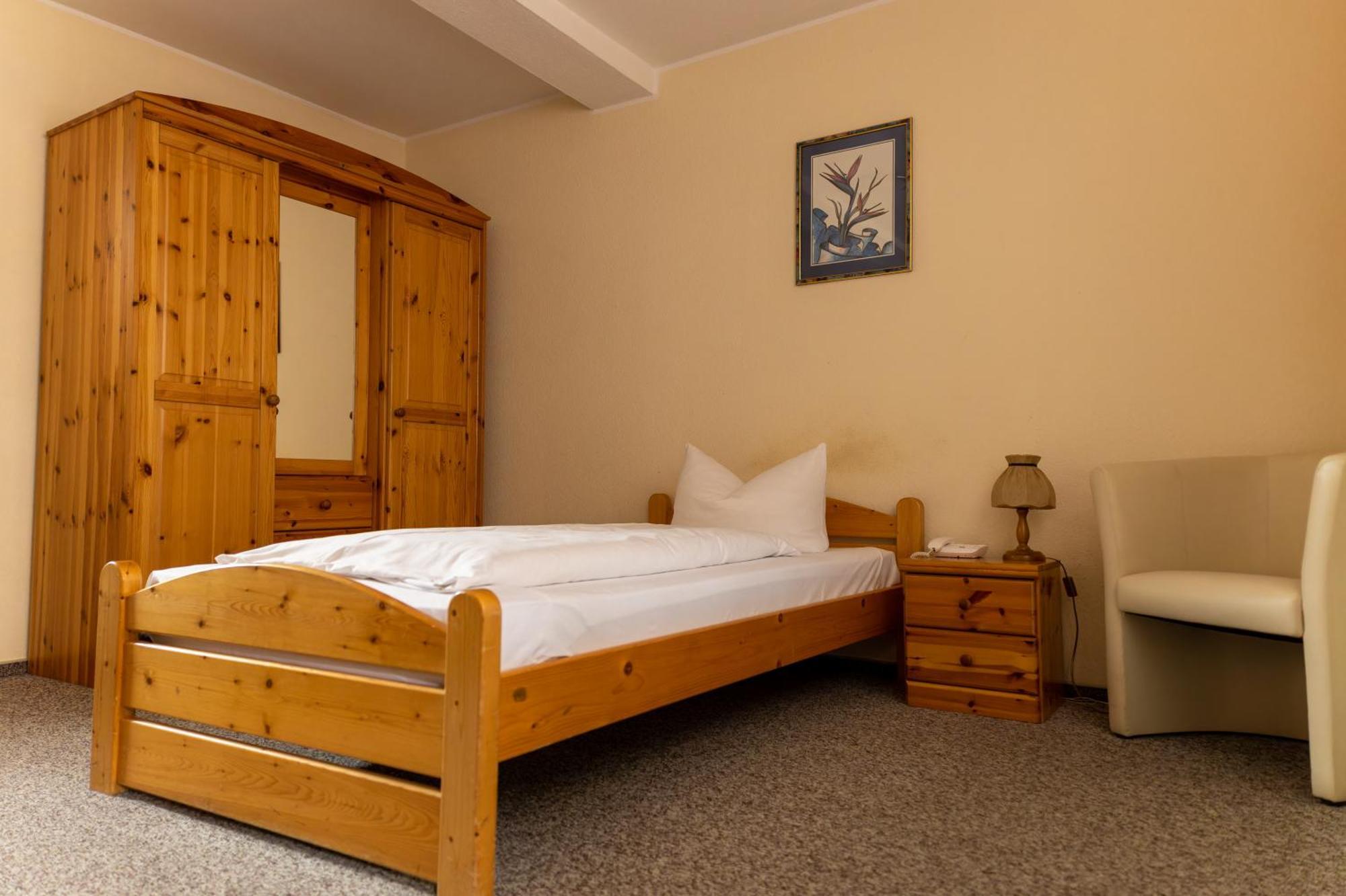 Hotel Anker Saalfeld Saale Екстер'єр фото