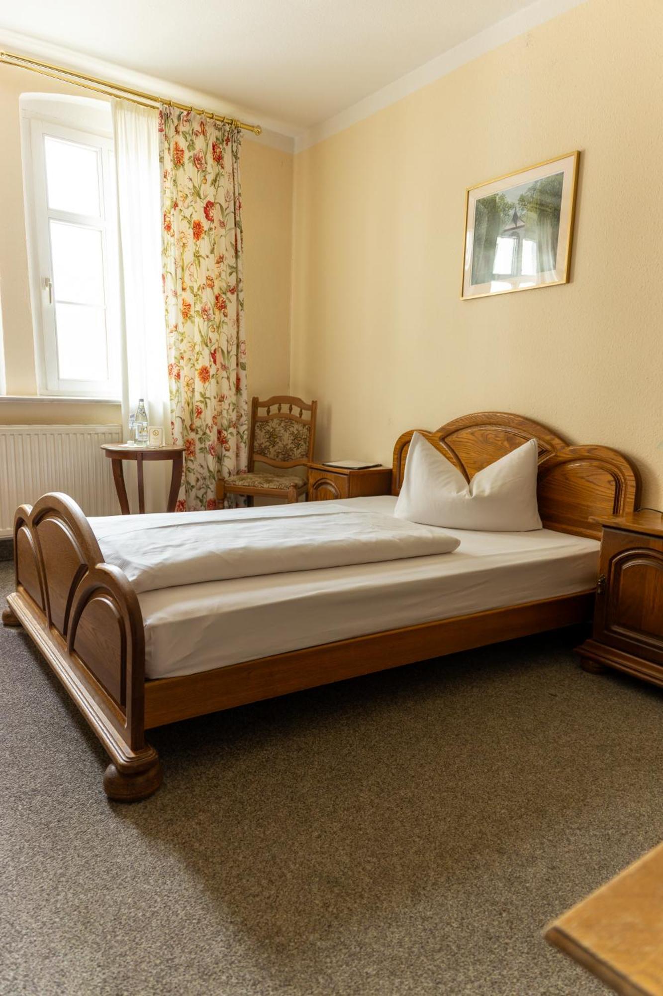 Hotel Anker Saalfeld Saale Екстер'єр фото